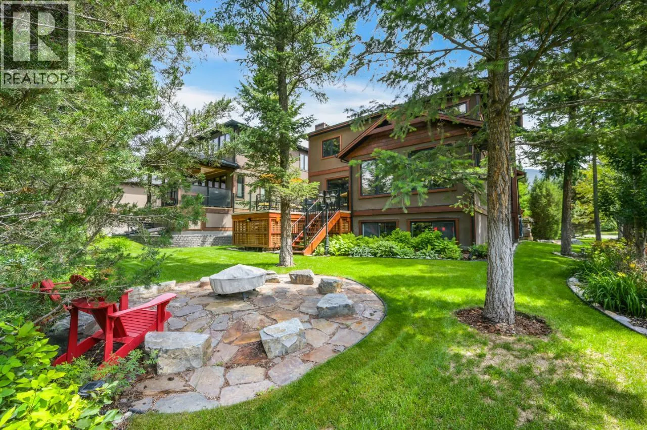 885 COPPERVIEW Close