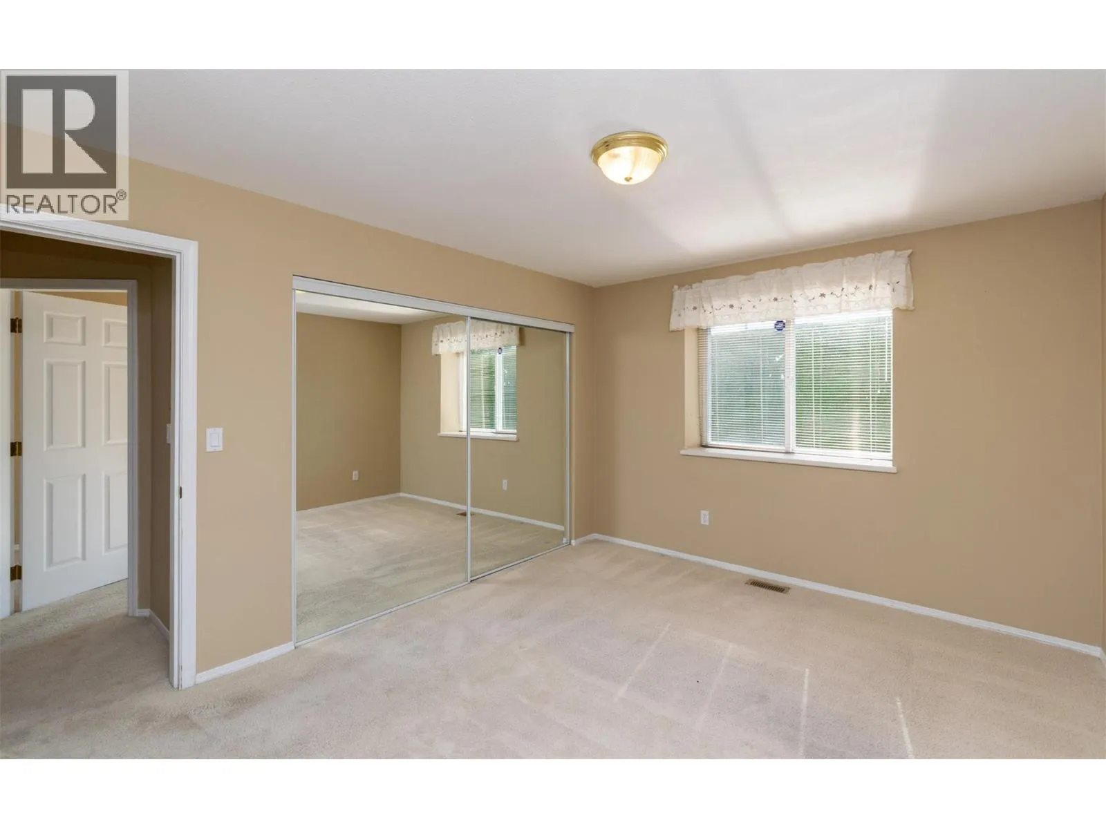 350 Hudson Street NW Unit# 7