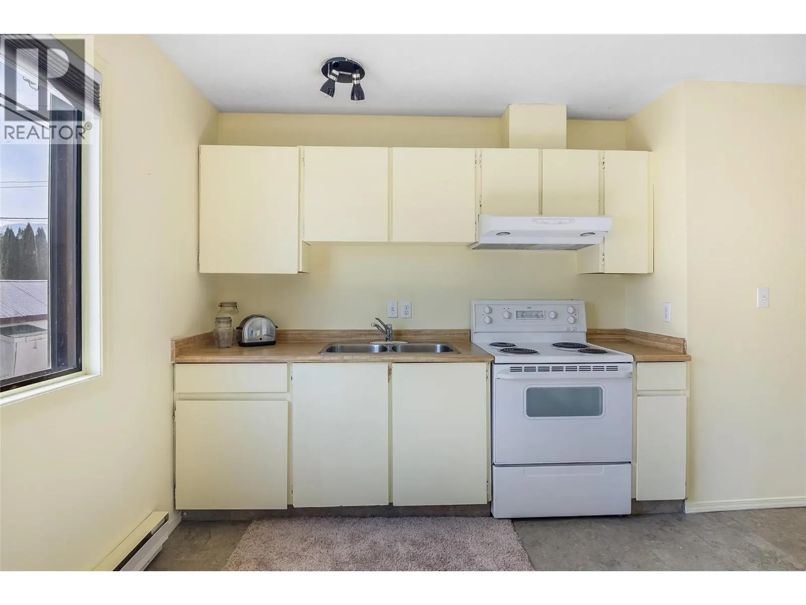 800 Mackenzie Avenue Unit# 101