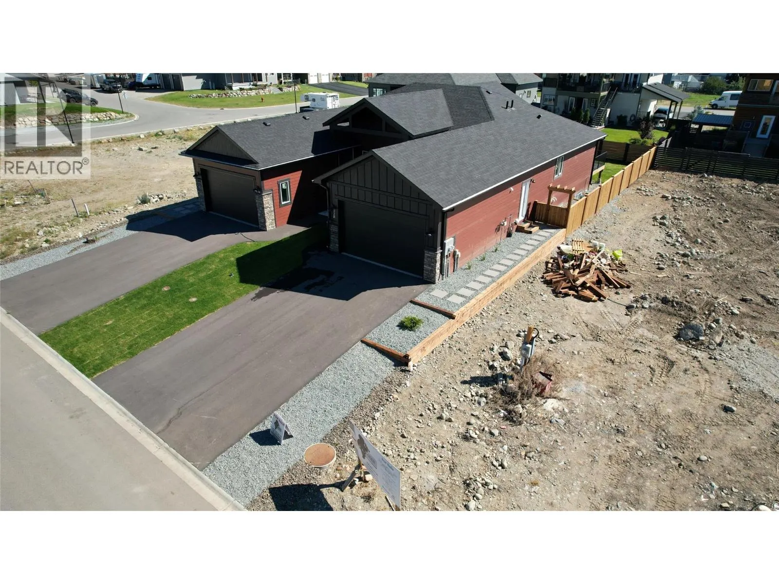 718 St Mary River Drive