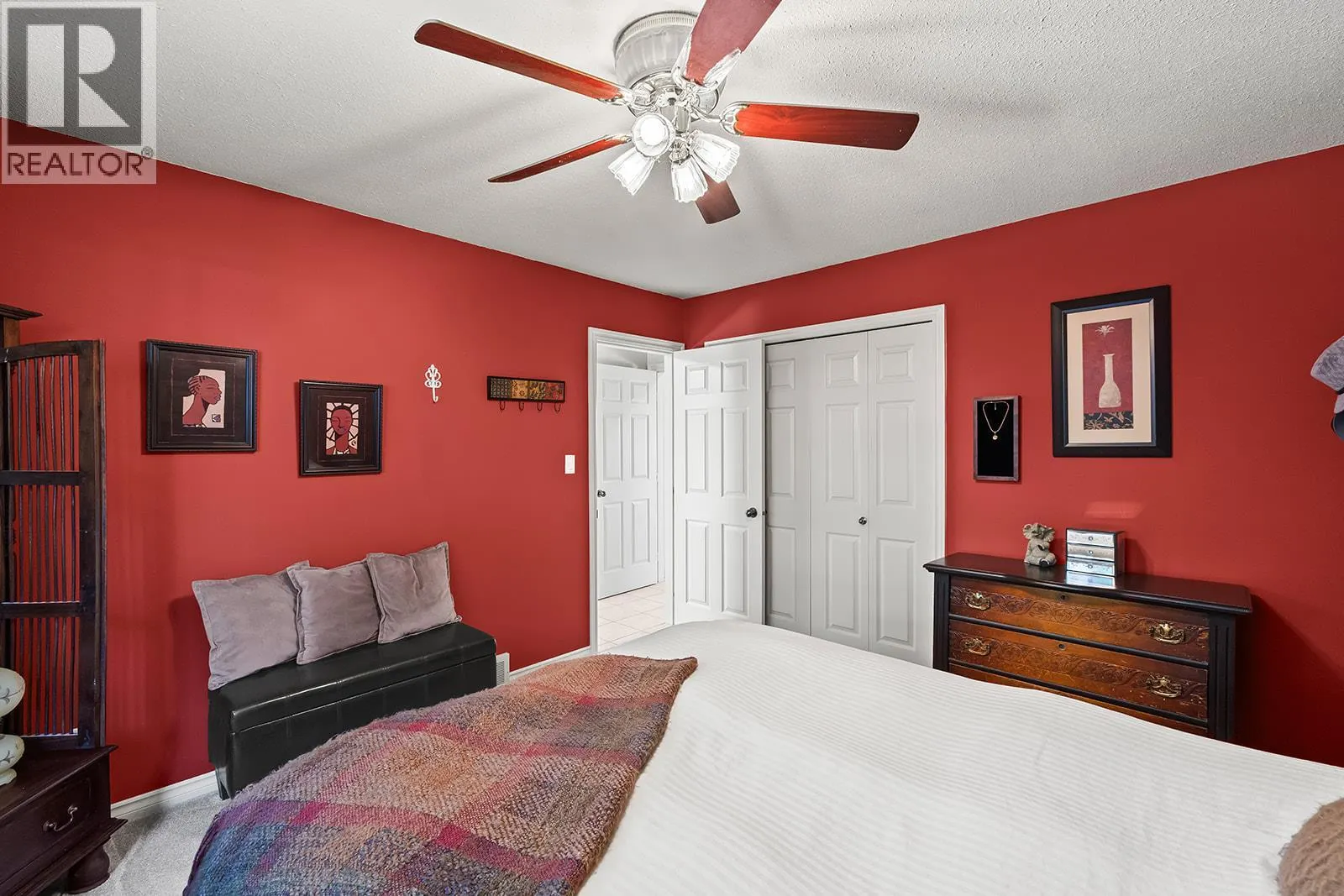 1459 Scott Crescent