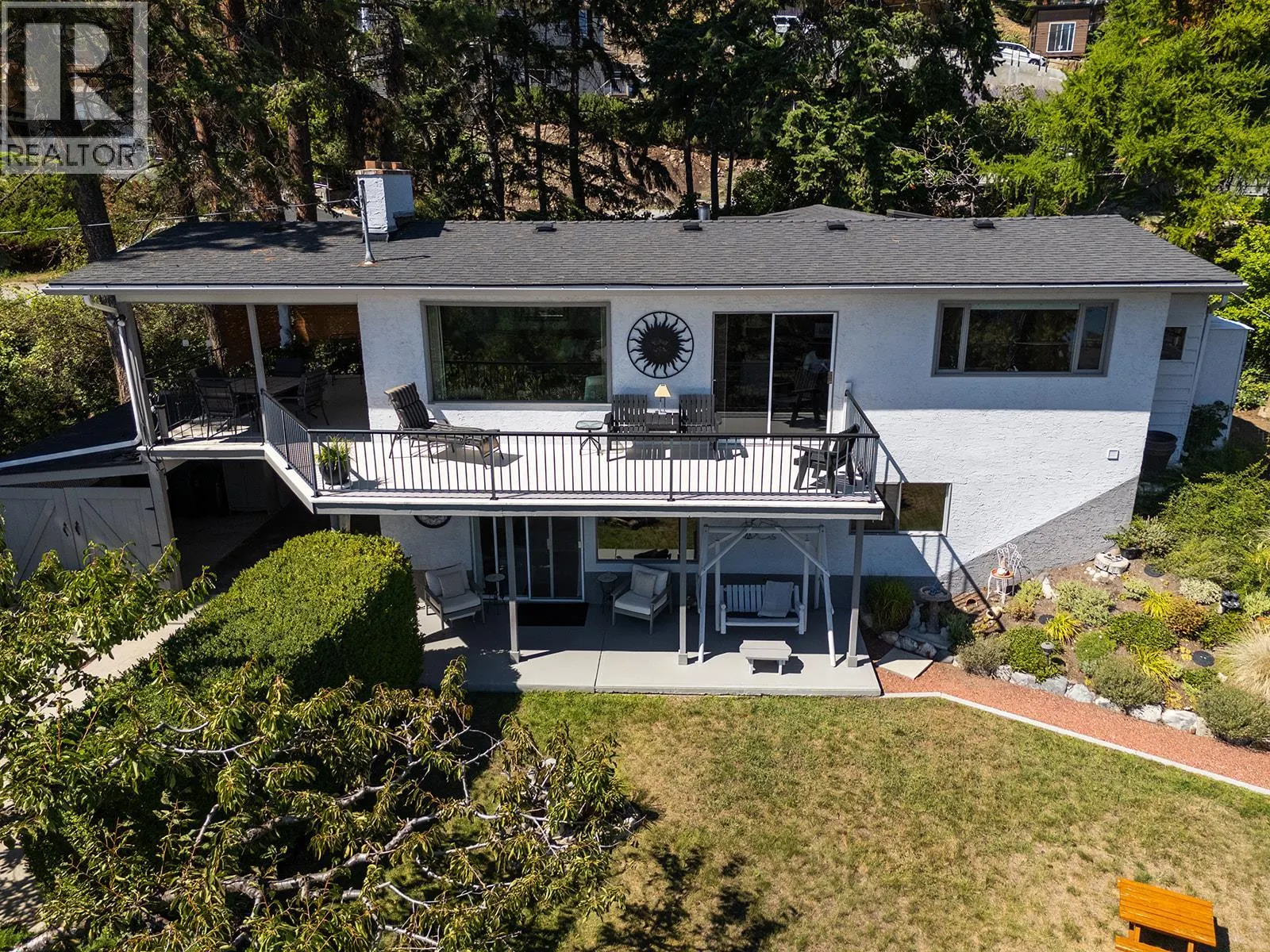1459 Scott Crescent