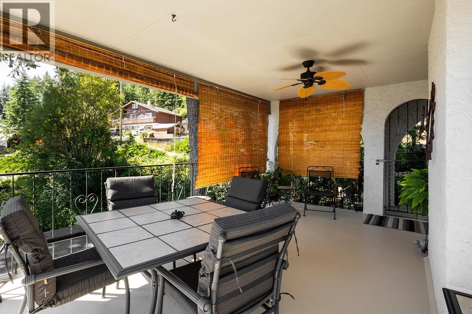 1459 Scott Crescent