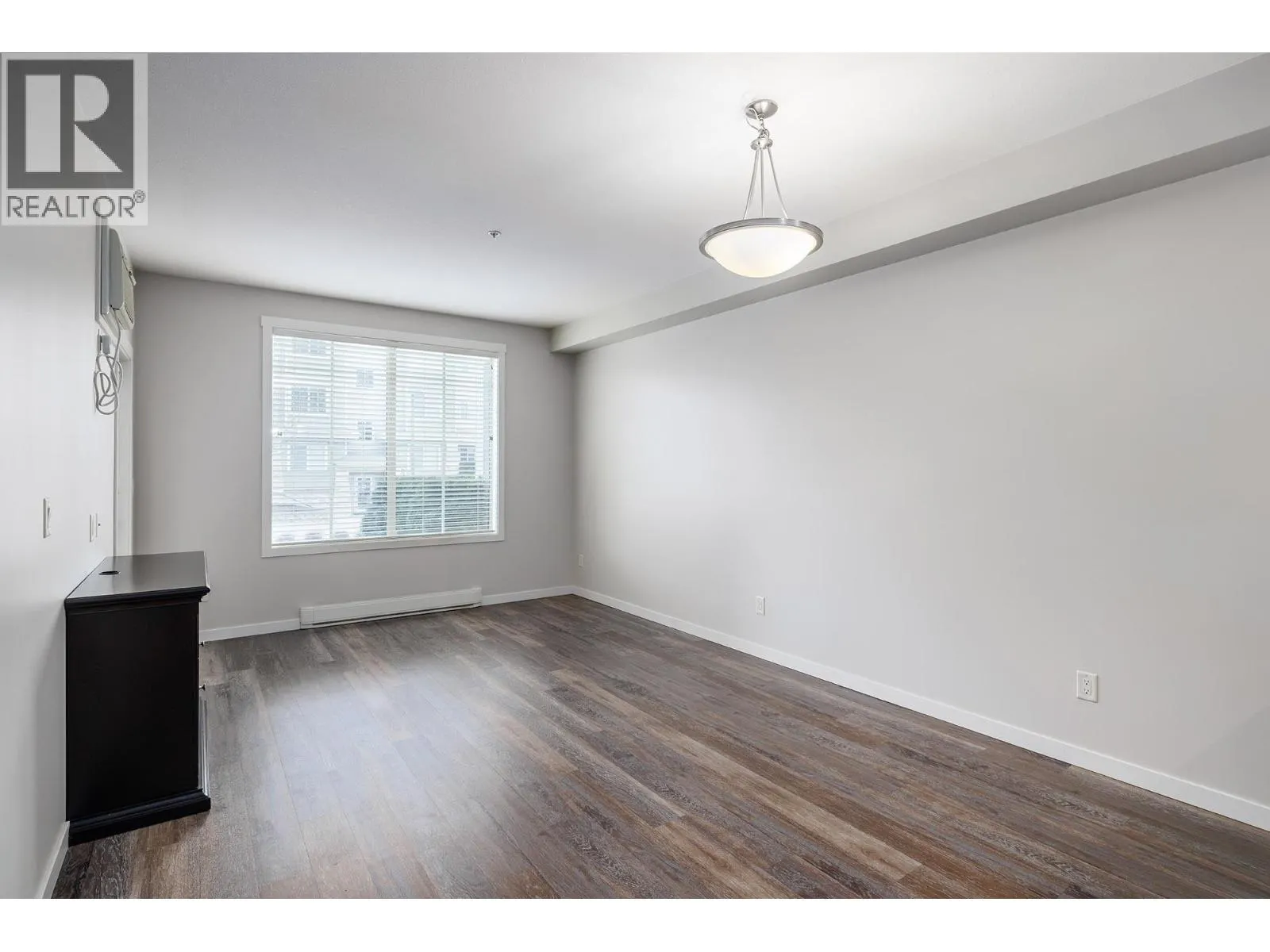 3731 Casorso Road Unit# 101