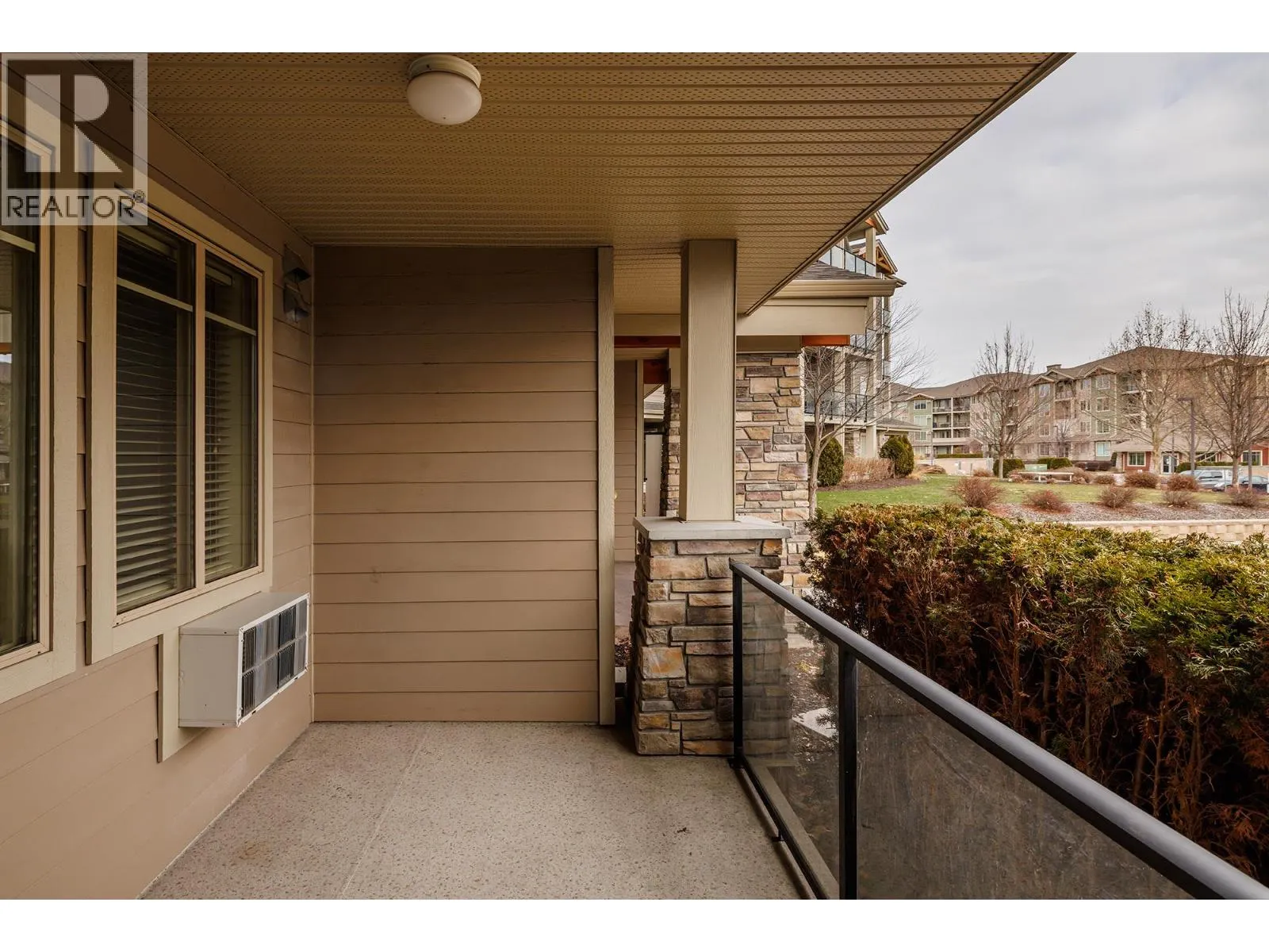 3731 Casorso Road Unit# 101
