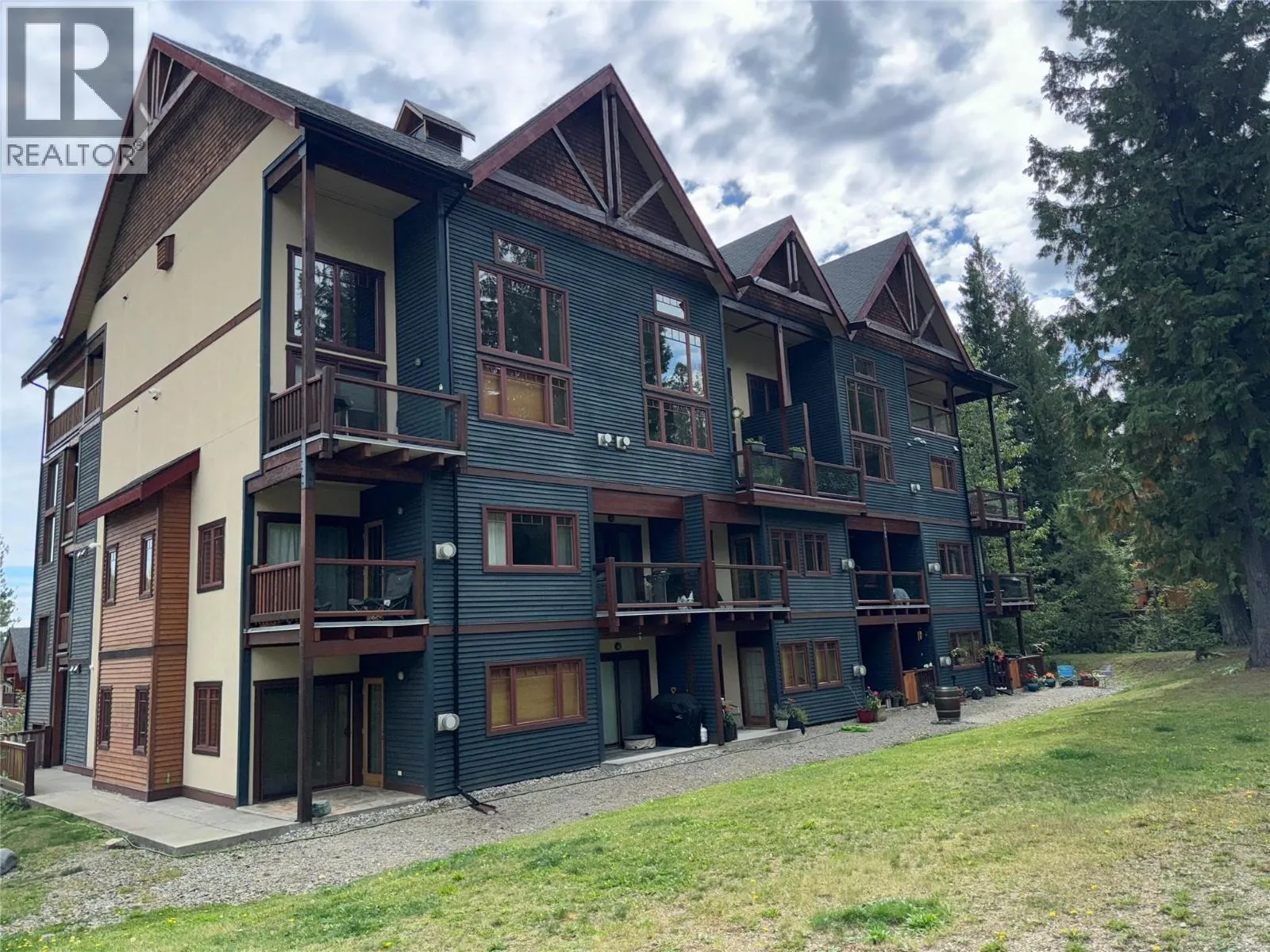 1005 Mountain View Road Unit# 4D
