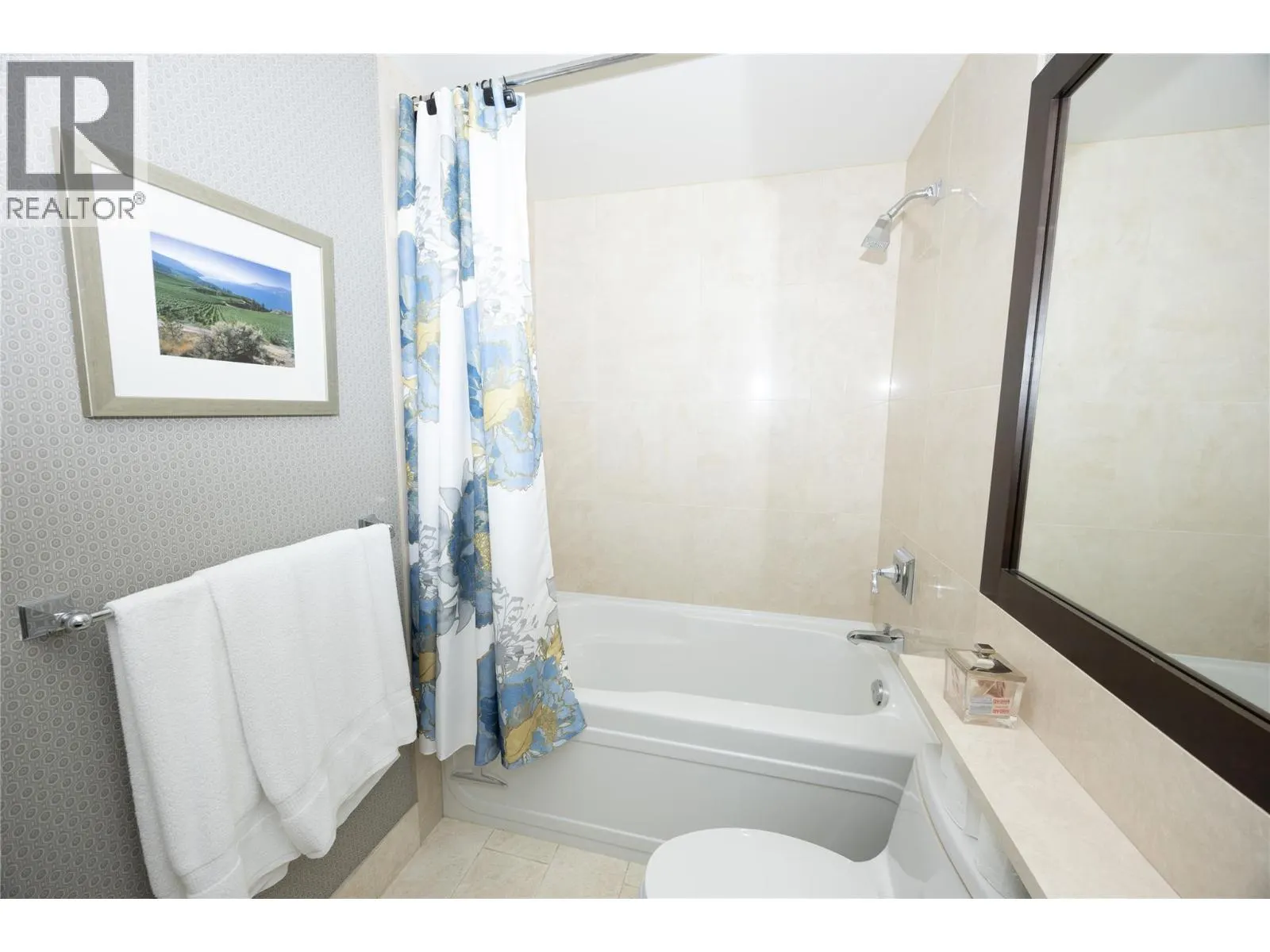 1075 Sunset Drive Unit# 2604