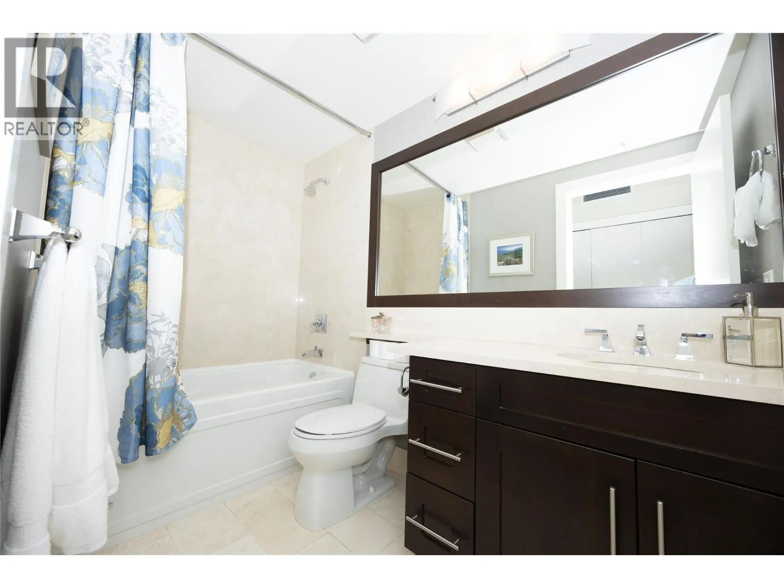 1075 Sunset Drive Unit# 2604