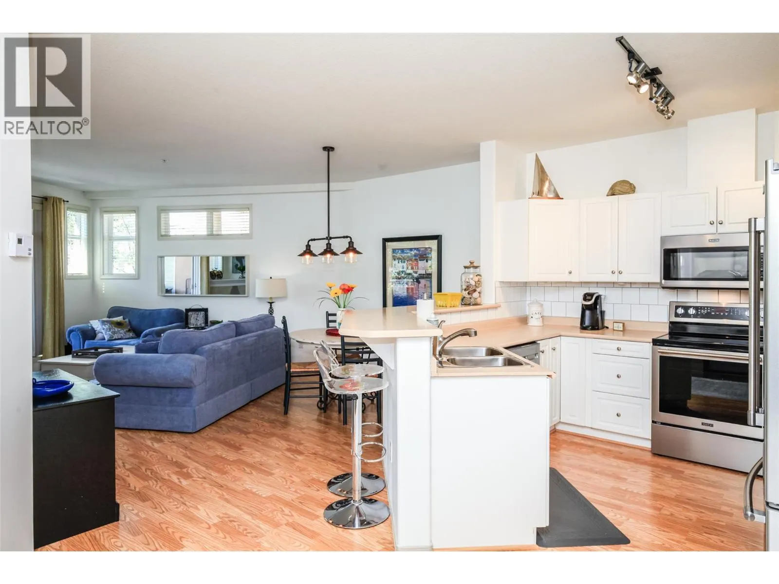 1088 Sunset Drive Unit# 312