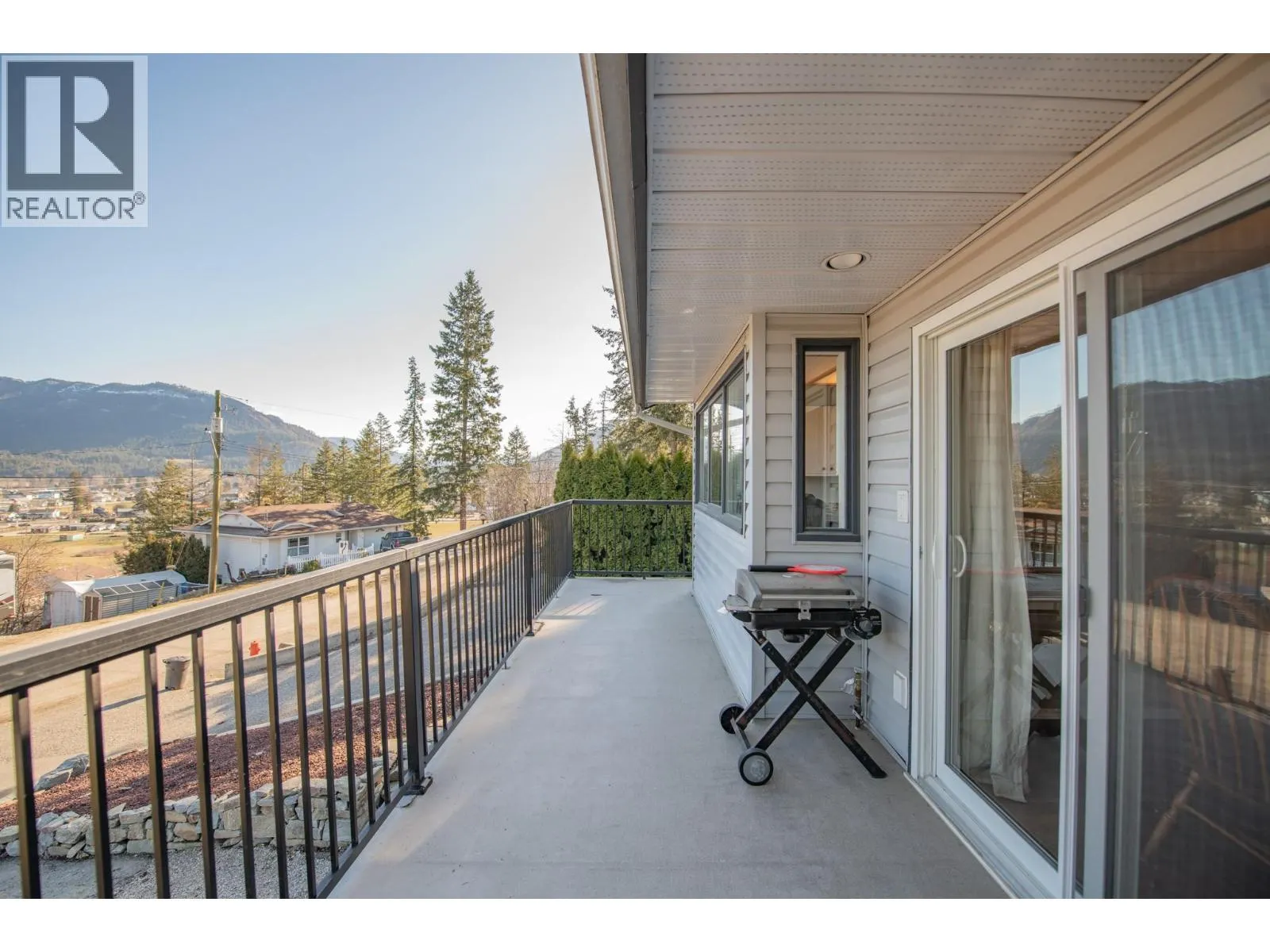 135 Birch Crescent