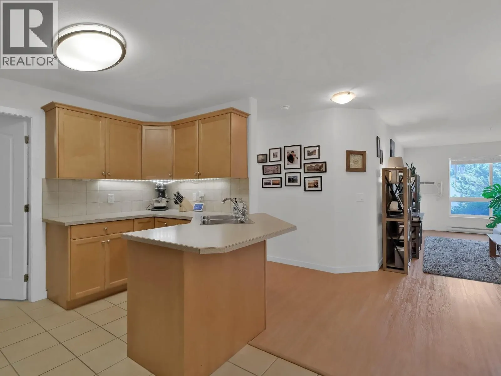 260 Franklyn Road Unit# 102