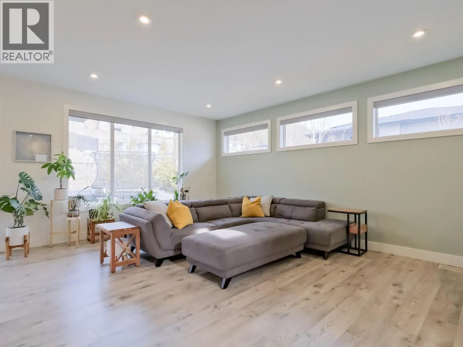 72 Forest Edge Drive