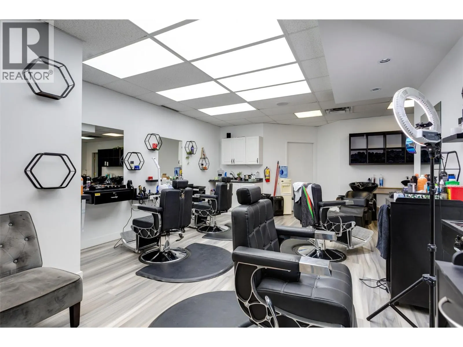 532 Leon Avenue Unit# 103