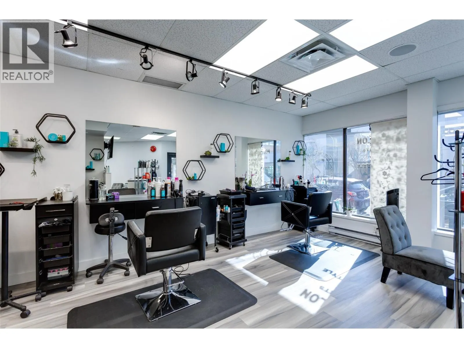 532 Leon Avenue Unit# 103