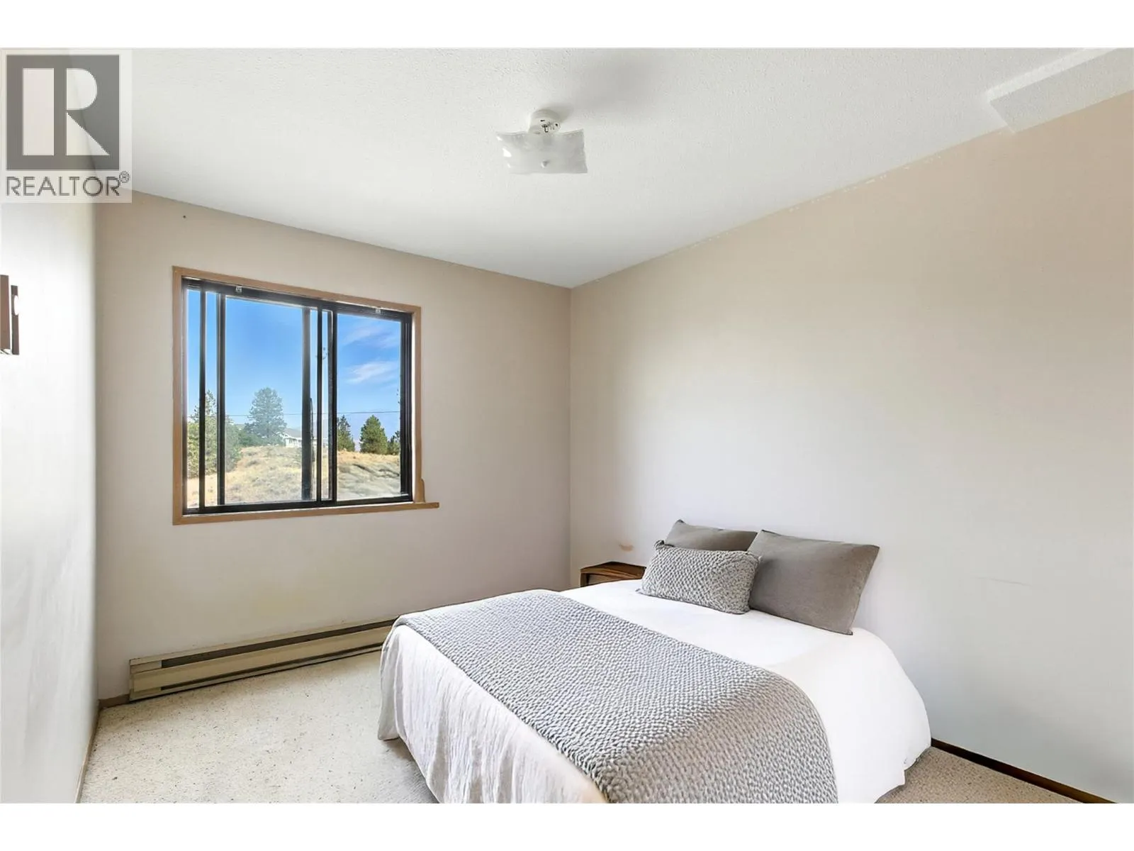 44 Whiteshield Crescent S Unit# 306