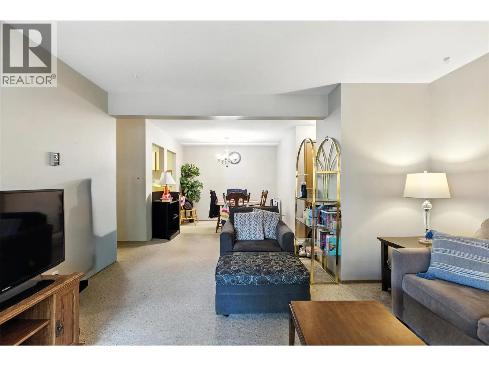 44 Whiteshield Crescent S Unit# 306