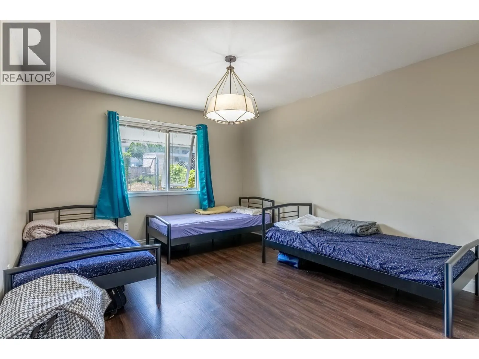 935 Dominion Street