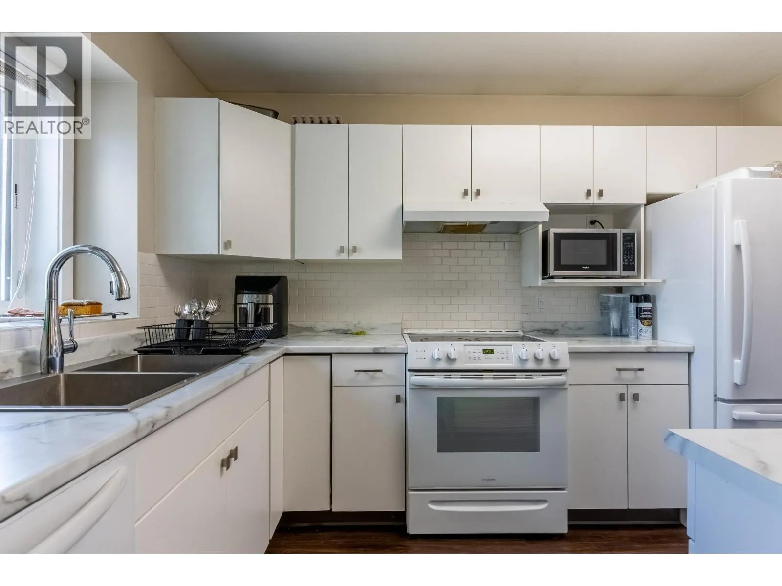 935 Dominion Street