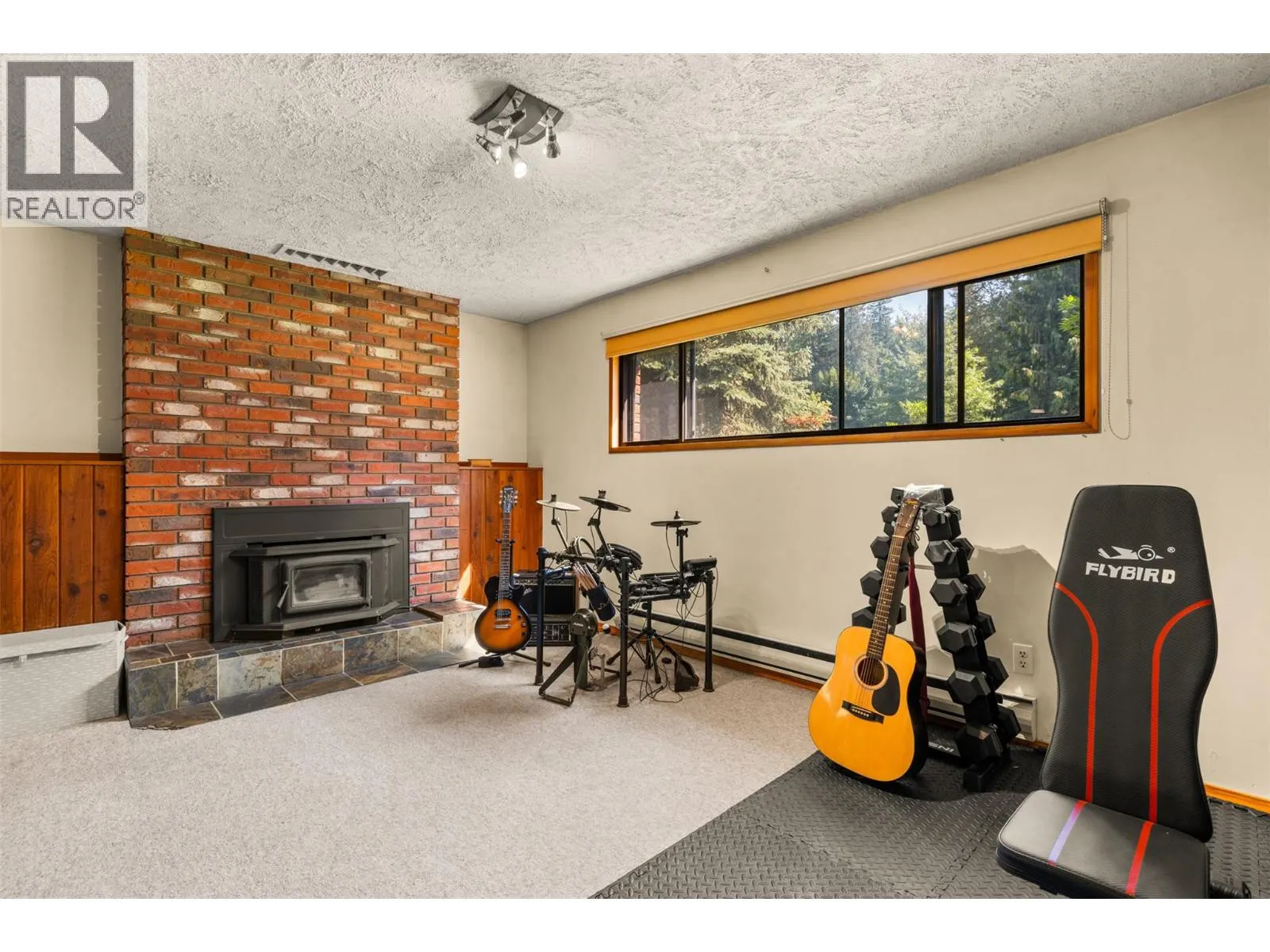 1637 Birch Drive