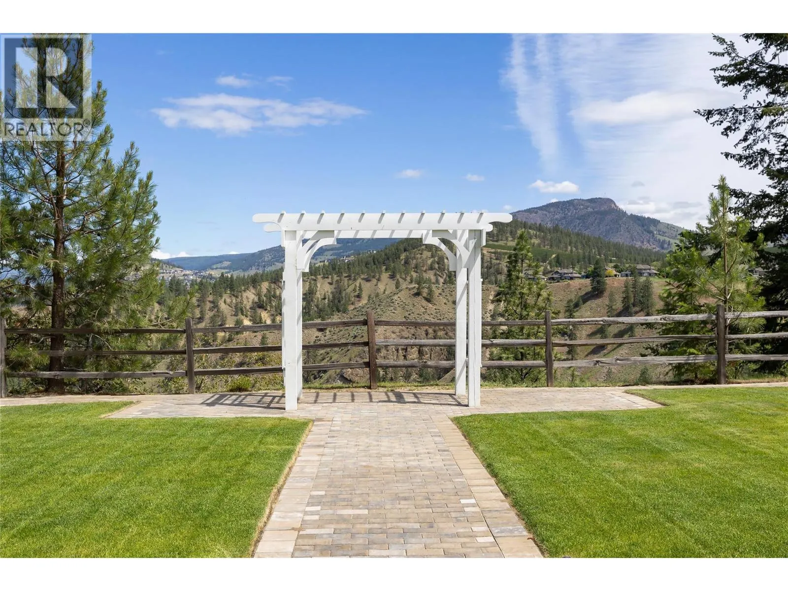 3800 Gallaghers Pinnacle Way Unit# 14