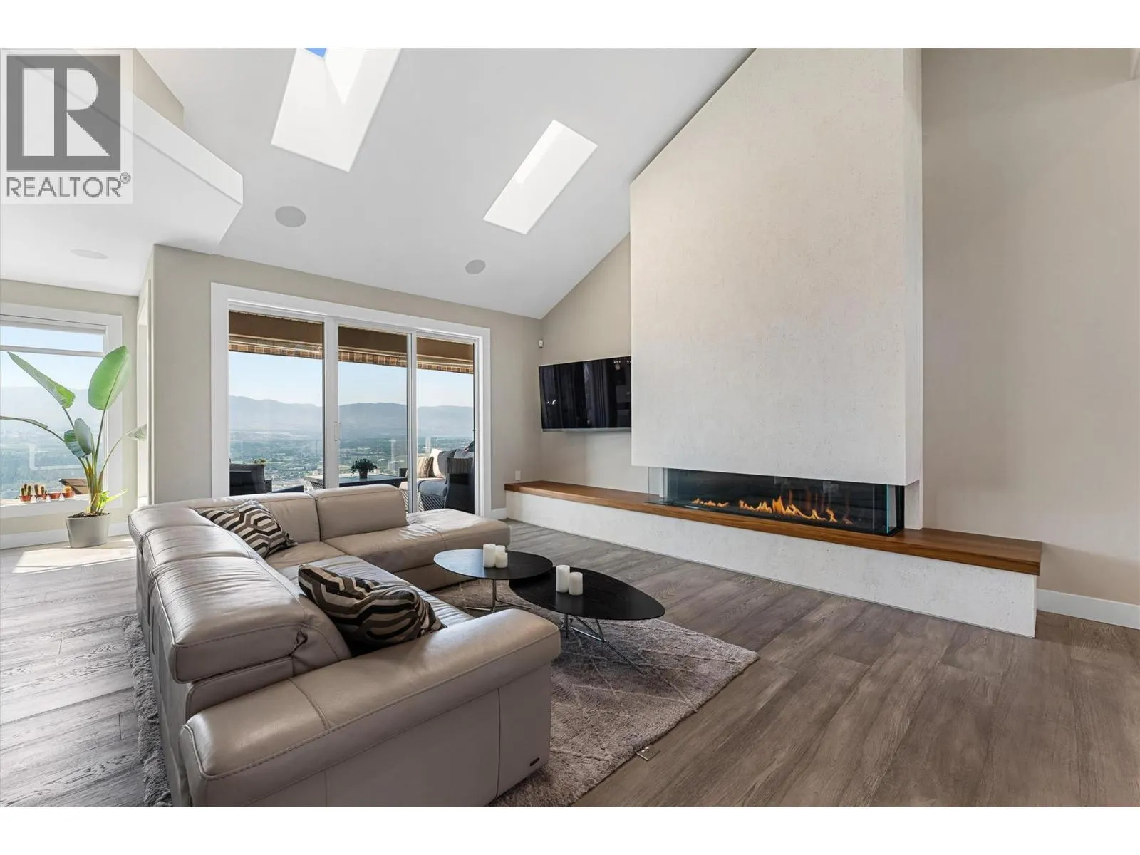 994 Skeena Drive