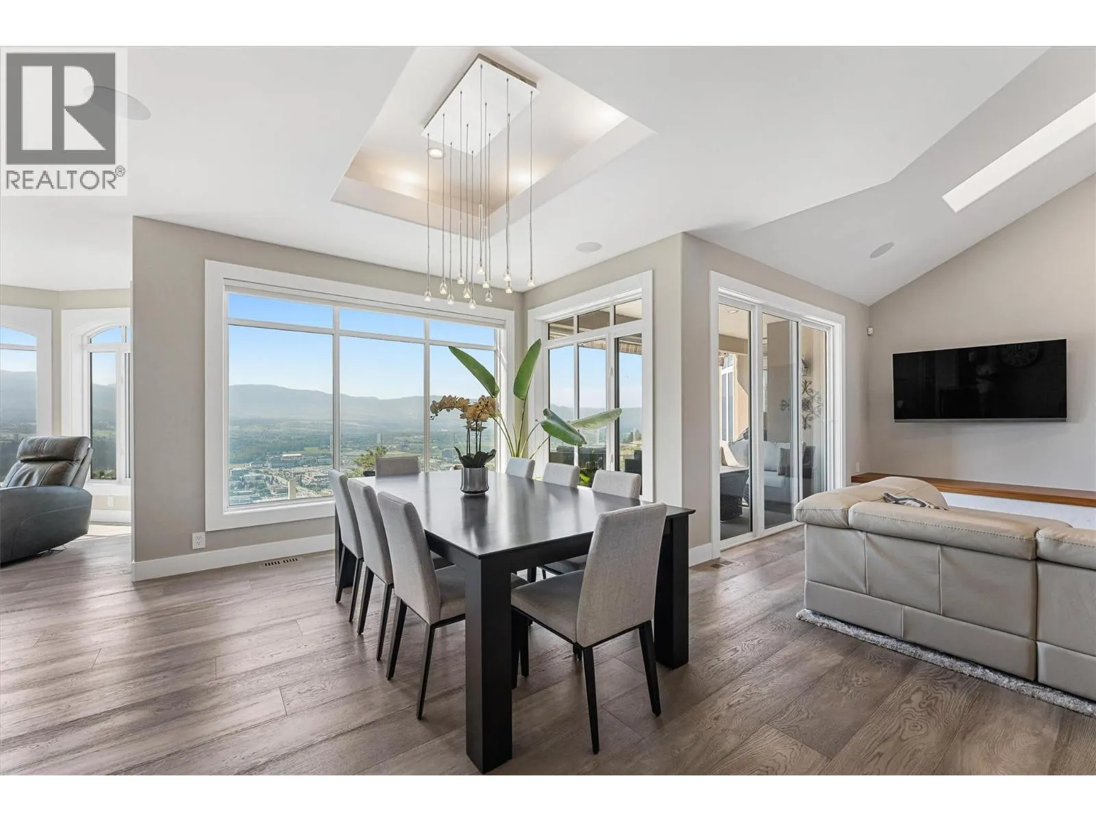 994 Skeena Drive