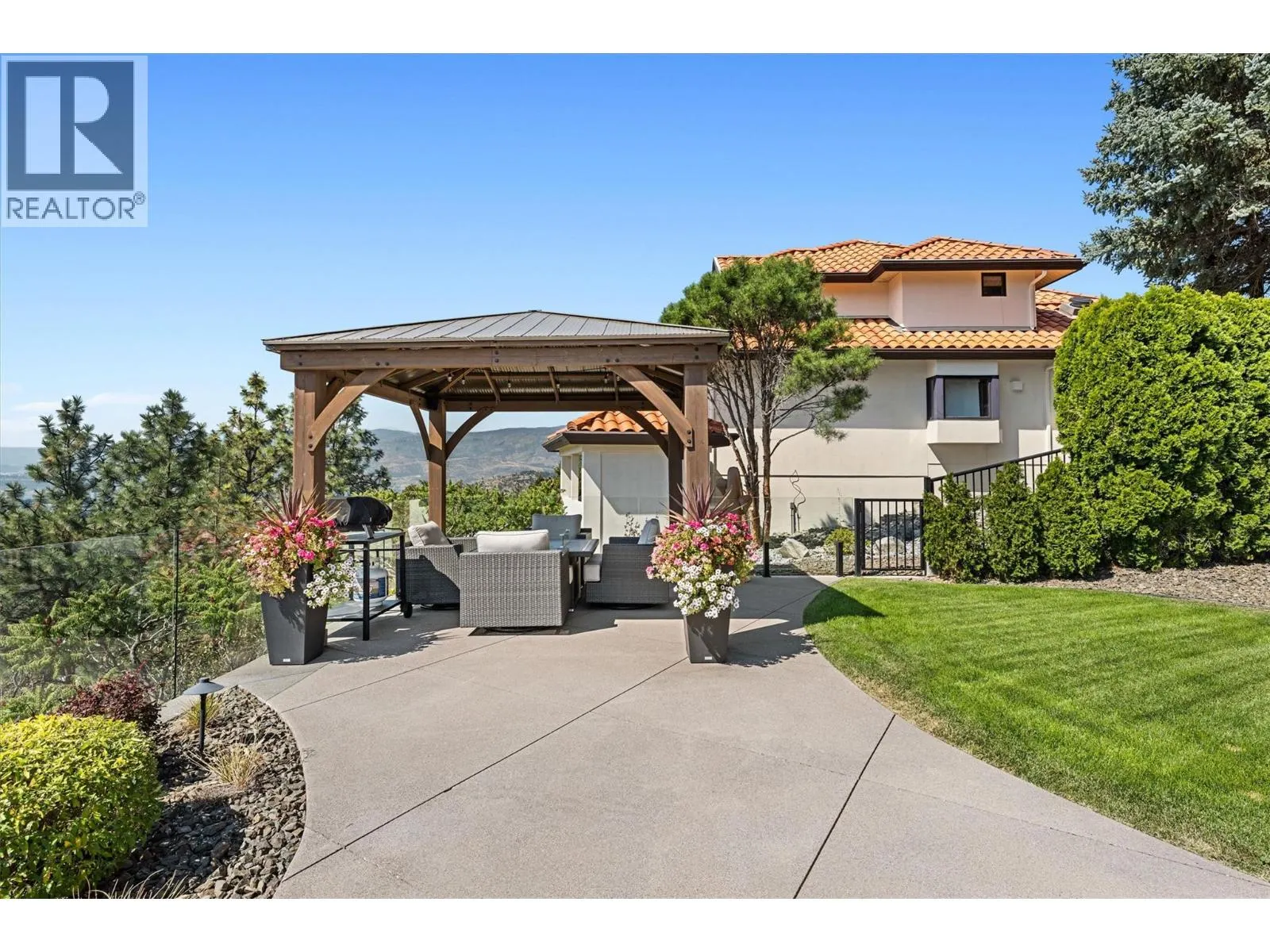 994 Skeena Drive
