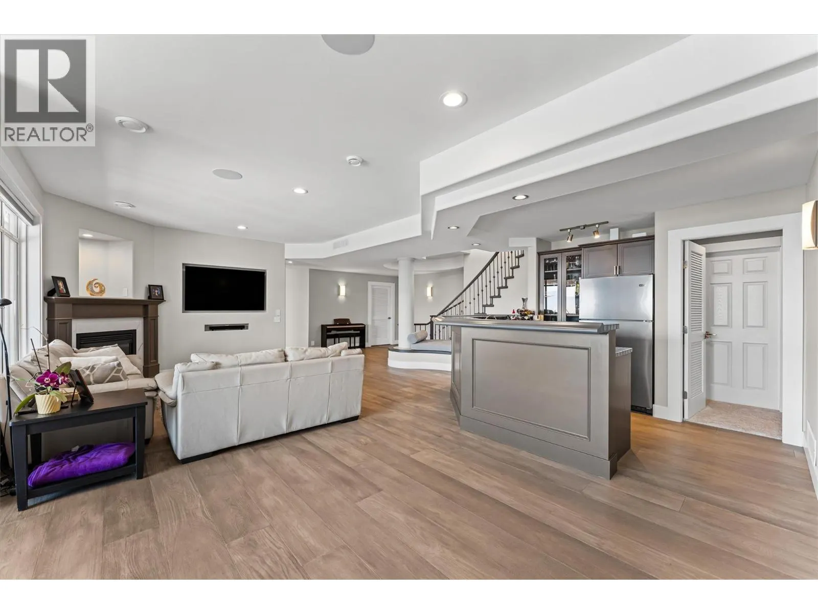 994 Skeena Drive