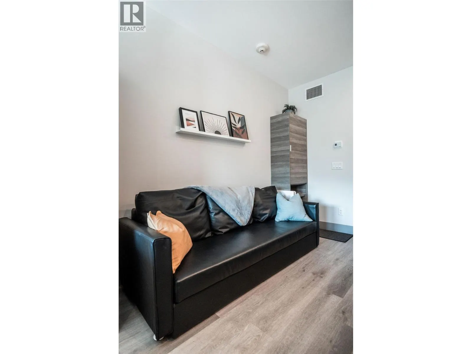 2555 Lakeshore Road Unit# 518