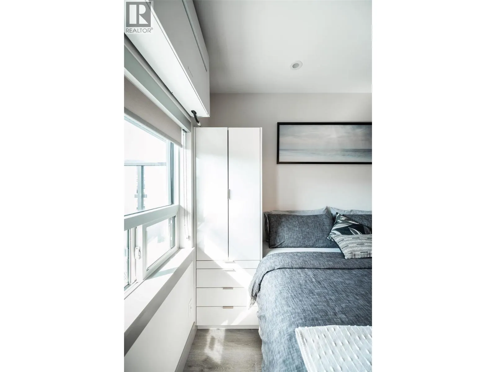 2555 Lakeshore Road Unit# 518