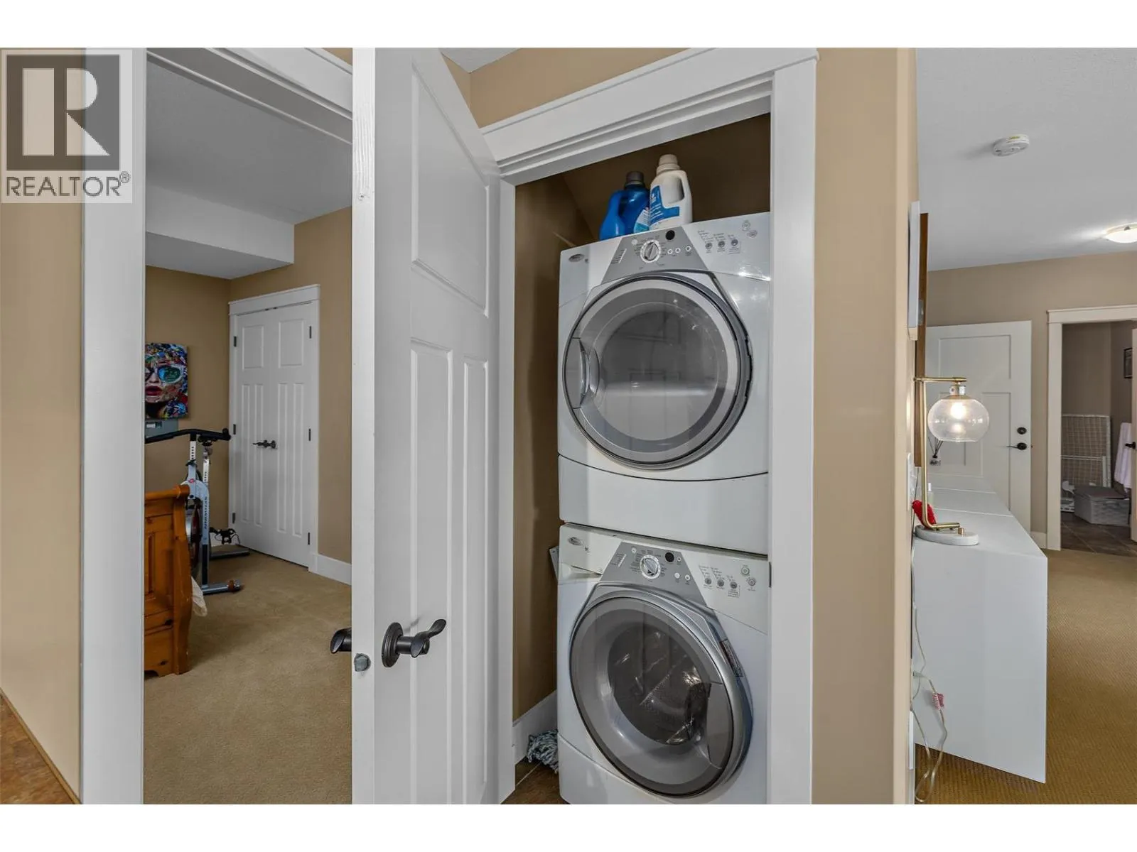 2555 Tallus Ridge Drive
