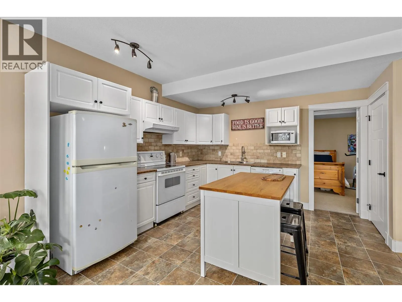 2555 Tallus Ridge Drive