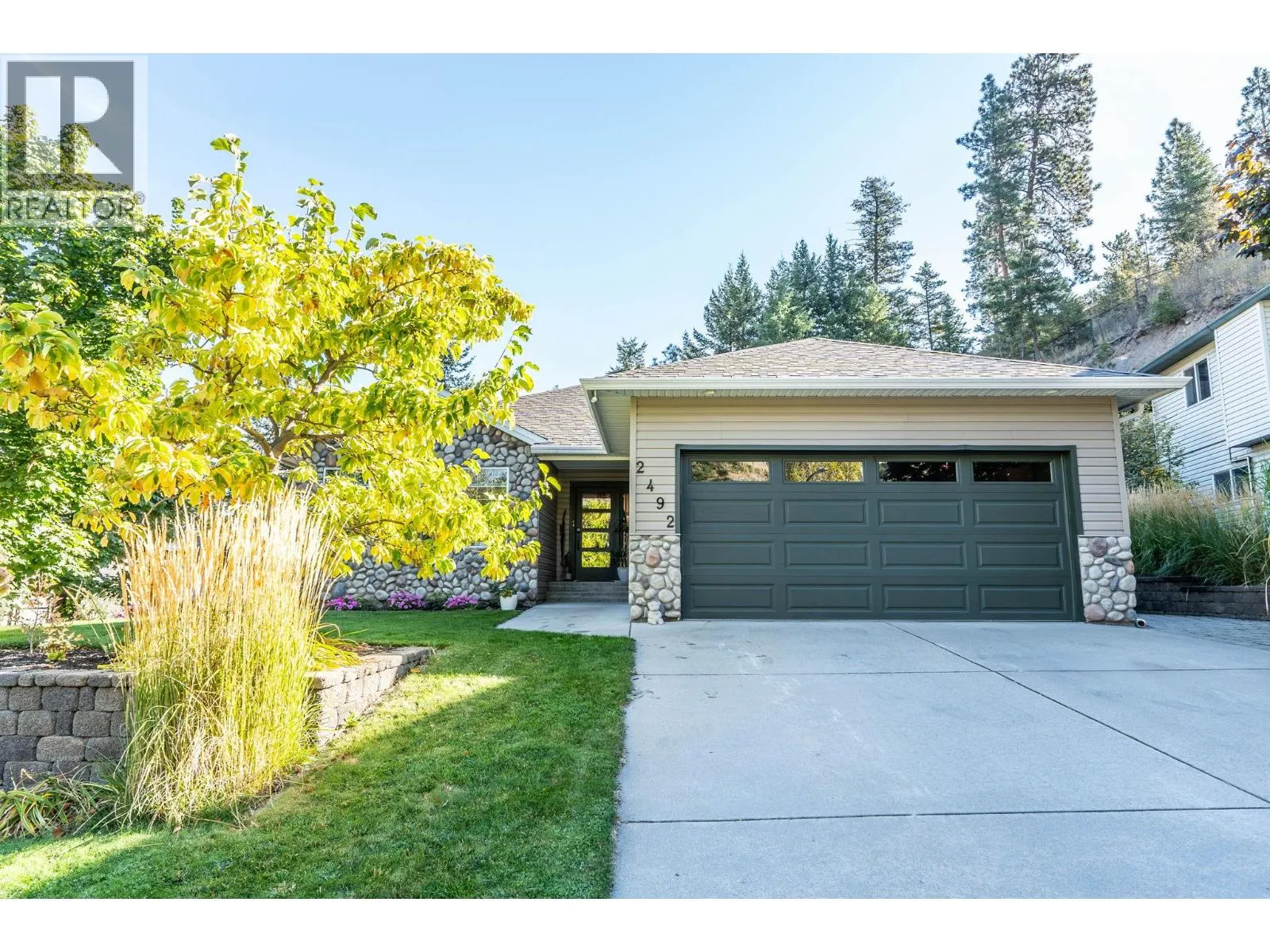 2492 Shannon View Drive