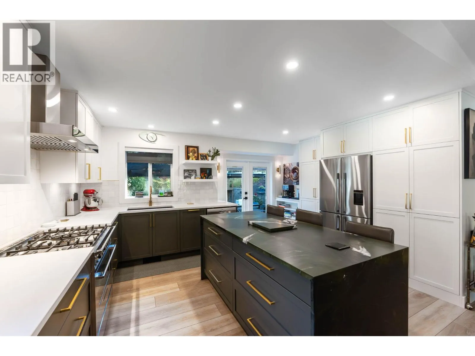 2492 Shannon View Drive