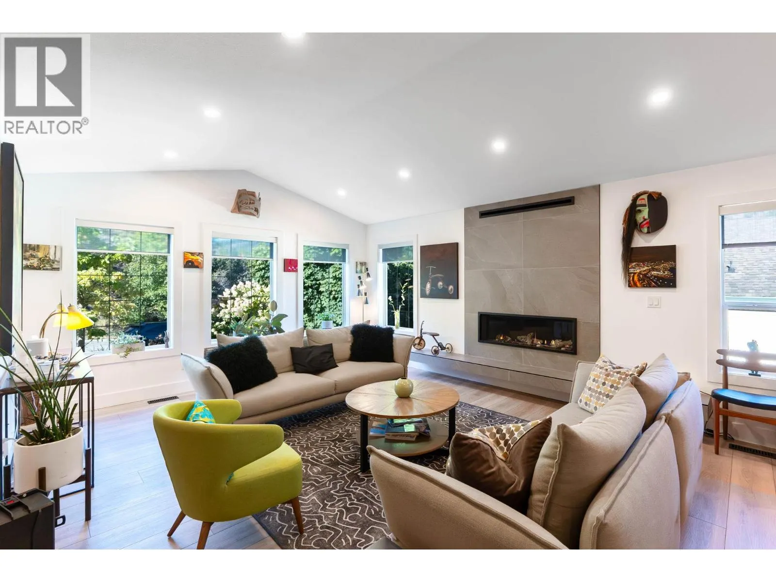 2492 Shannon View Drive