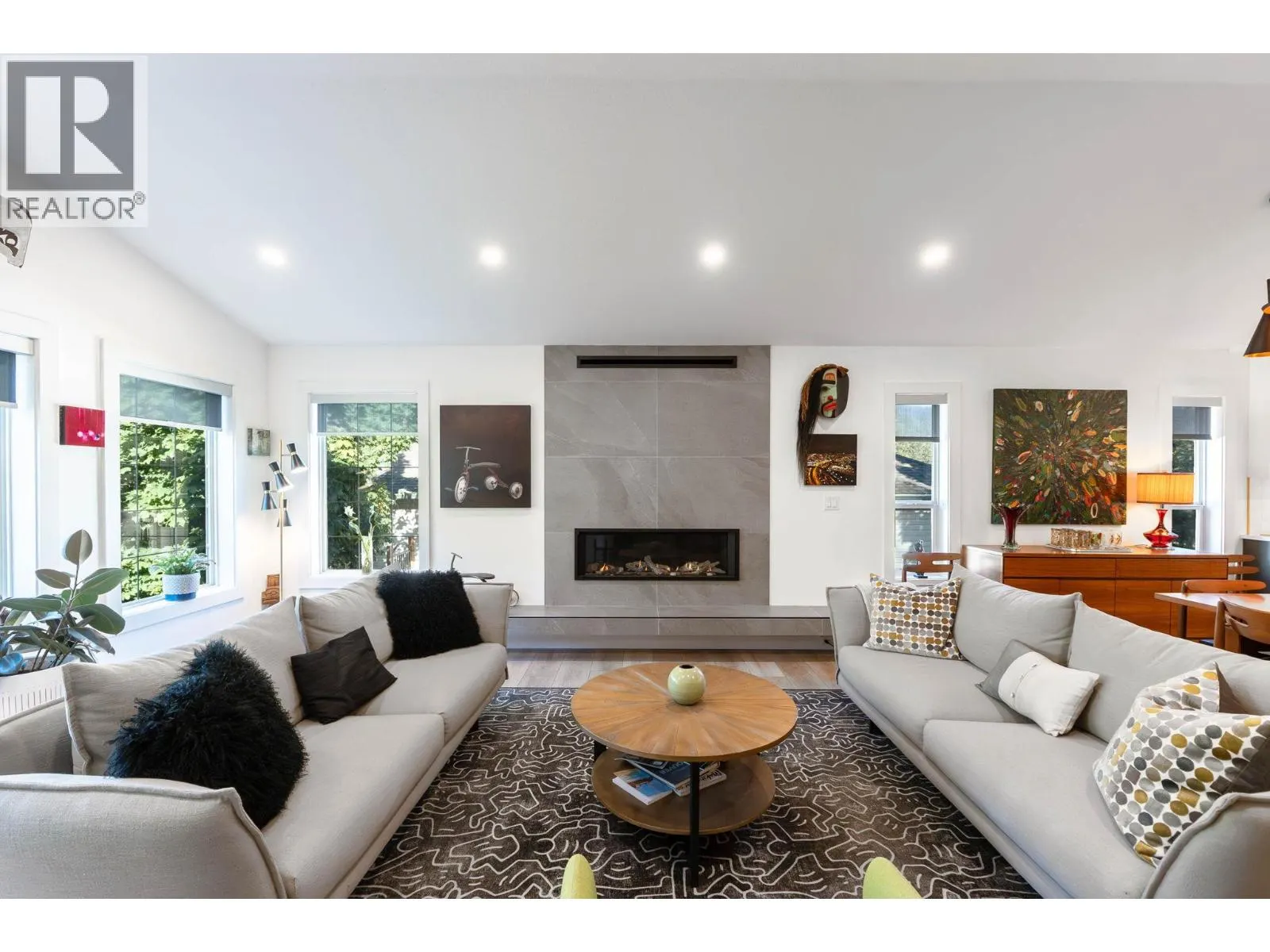 2492 Shannon View Drive