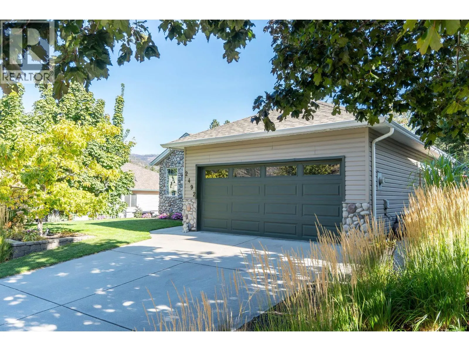 2492 Shannon View Drive