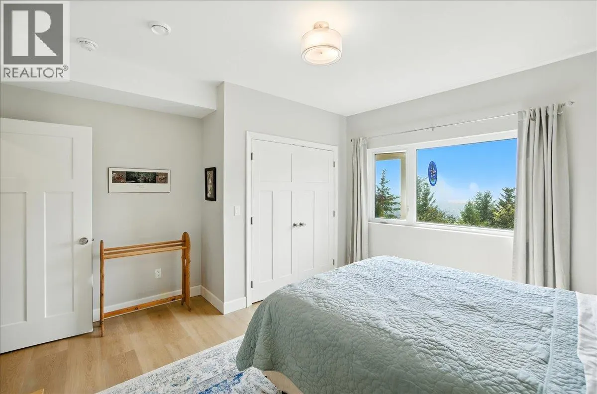 320 Mountain View Drive
