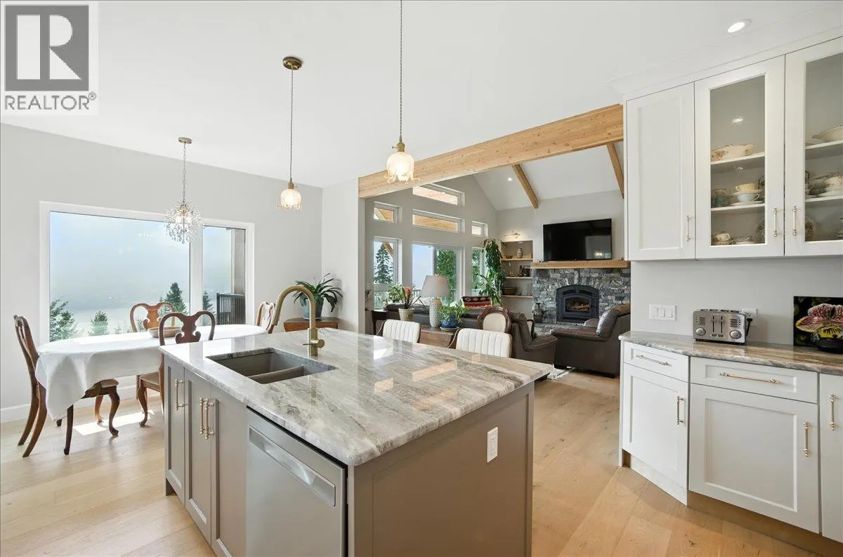320 Mountain View Drive