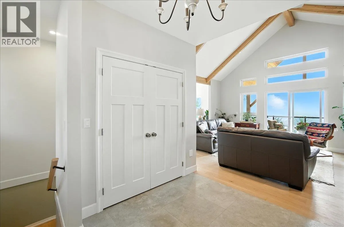 320 Mountain View Drive