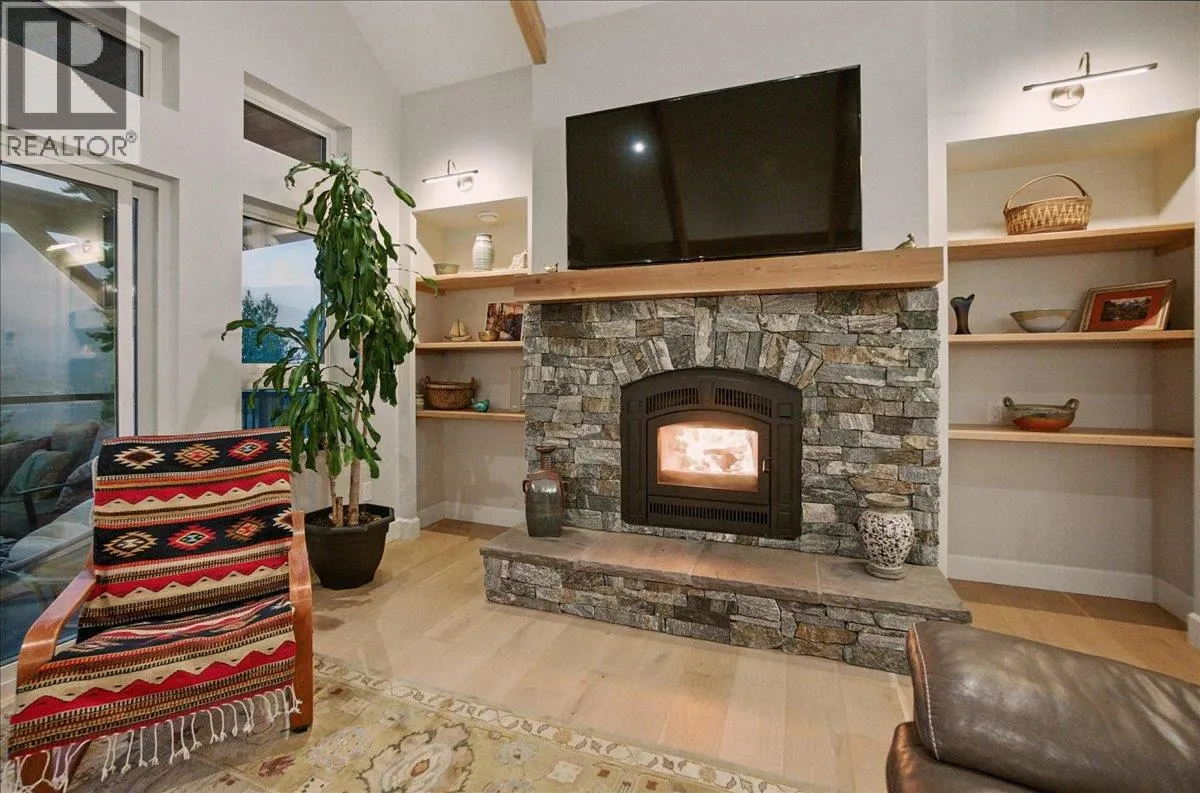 320 Mountain View Drive