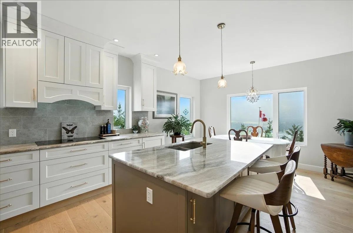 320 Mountain View Drive