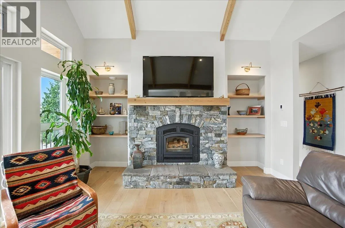 320 Mountain View Drive