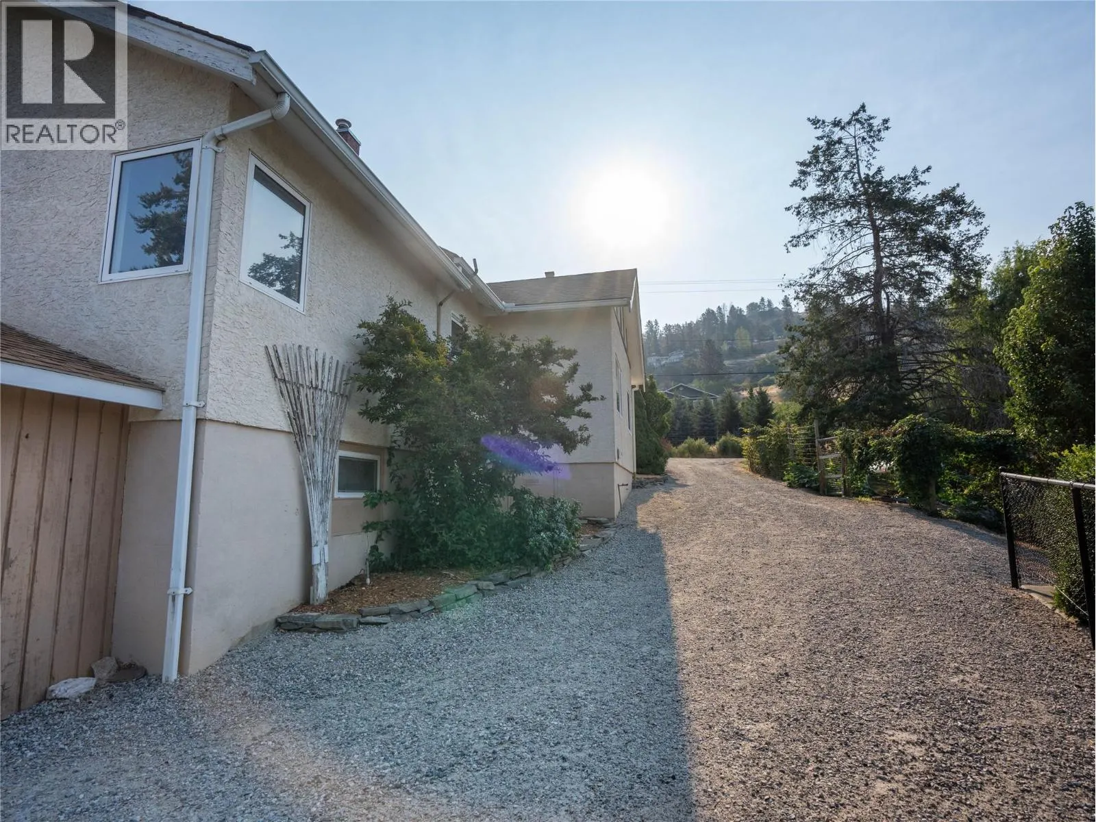 3045 Valleyview Road