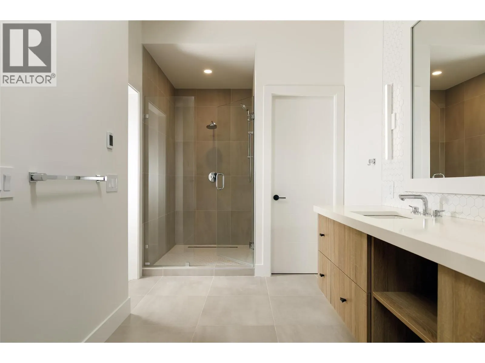 130 Flagstone Rise