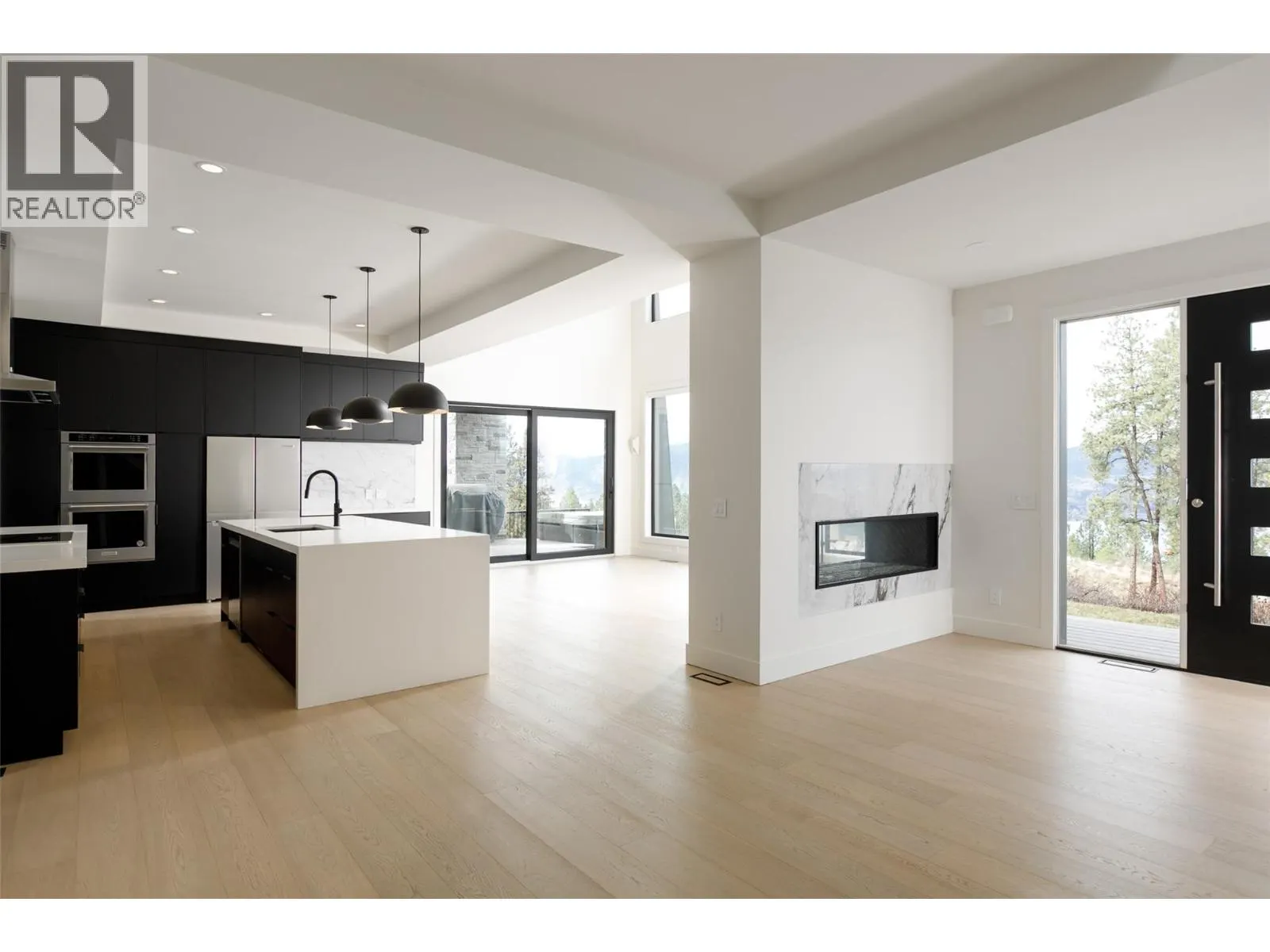 130 Flagstone Rise
