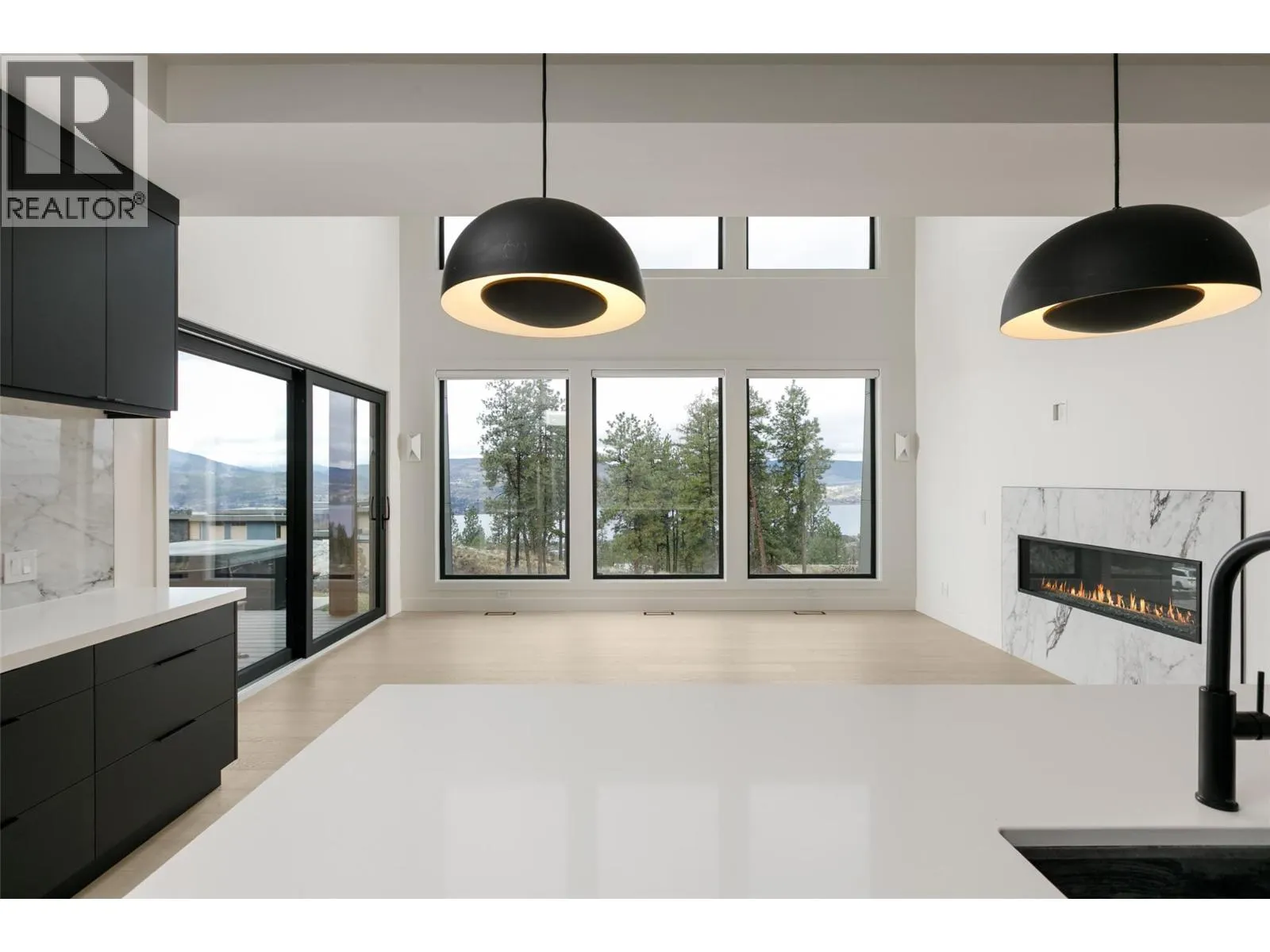 130 Flagstone Rise
