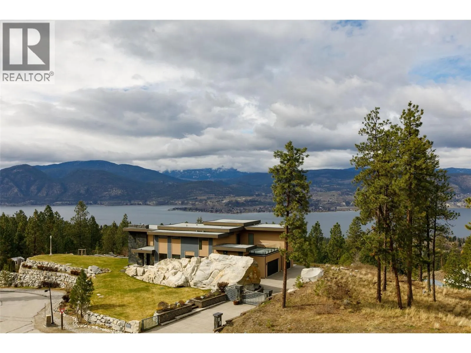 130 Flagstone Rise