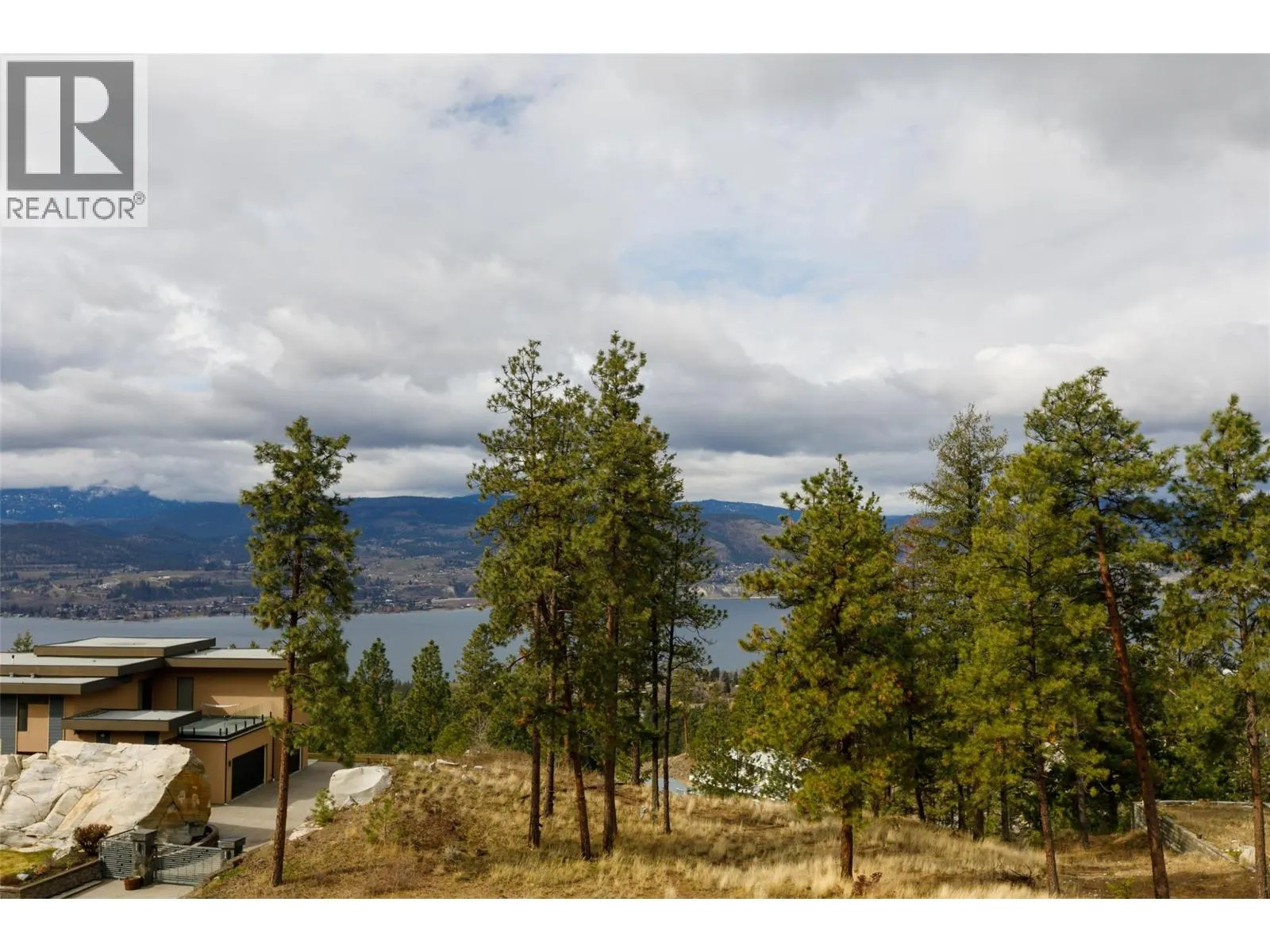 130 Flagstone Rise