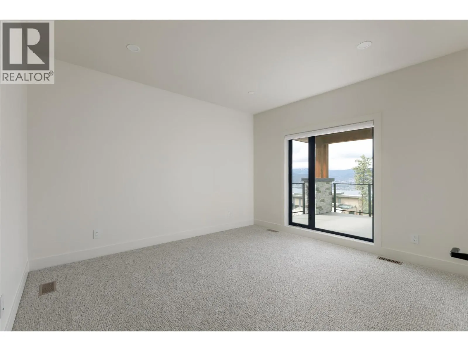 130 Flagstone Rise